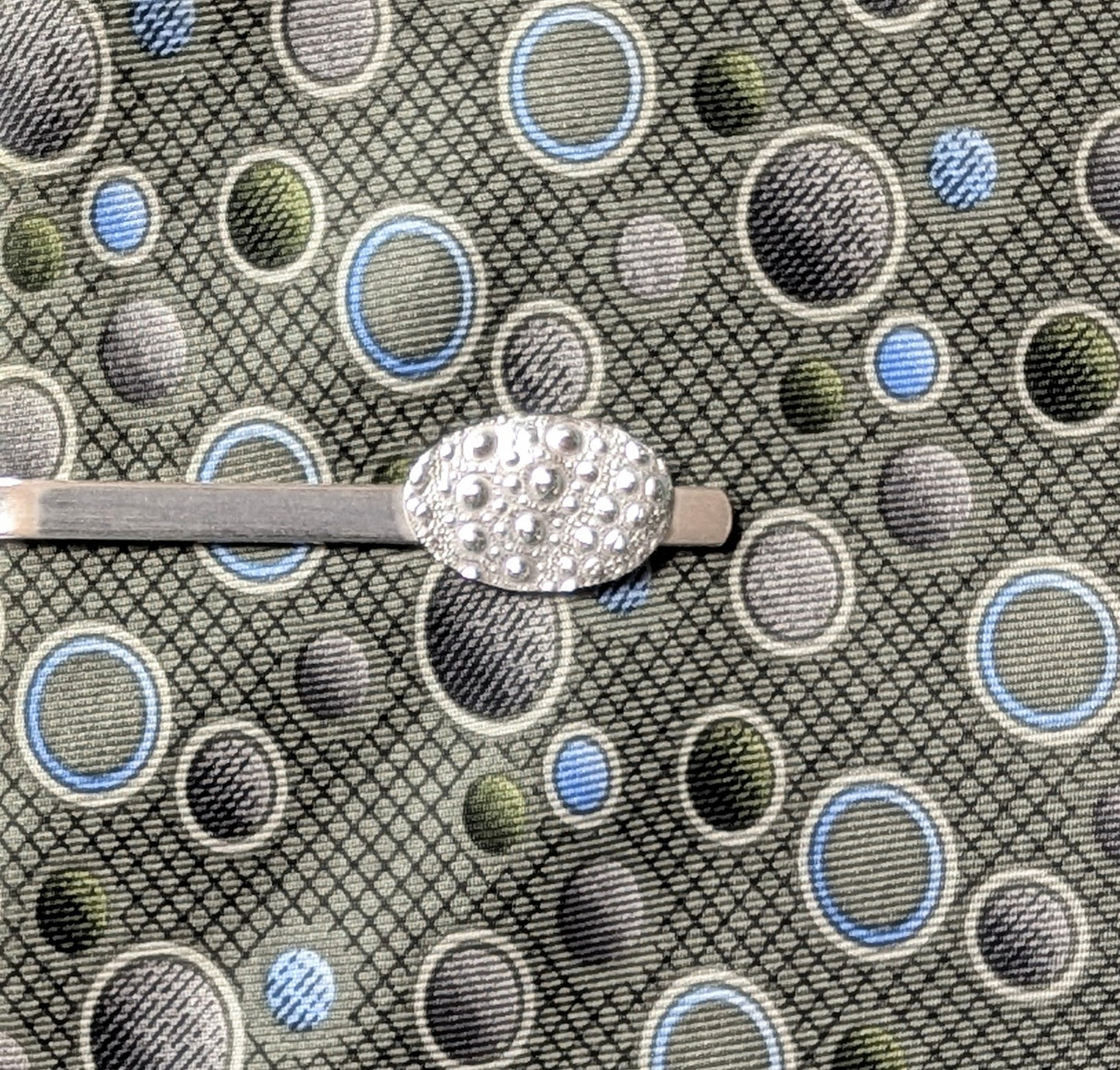 Silver tie pin
