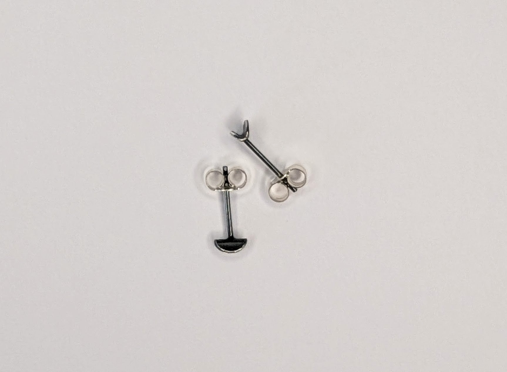 Dainty earrings silver