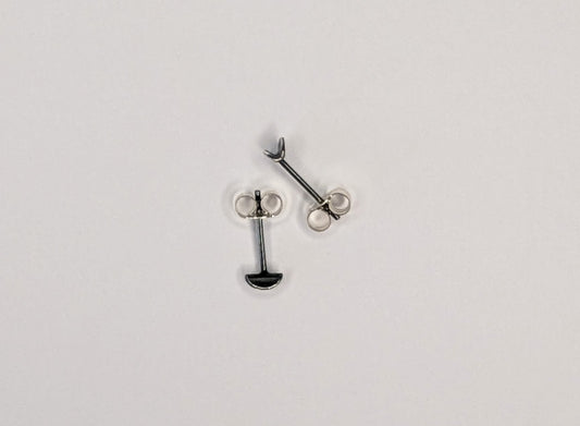 Dainty earrings silver