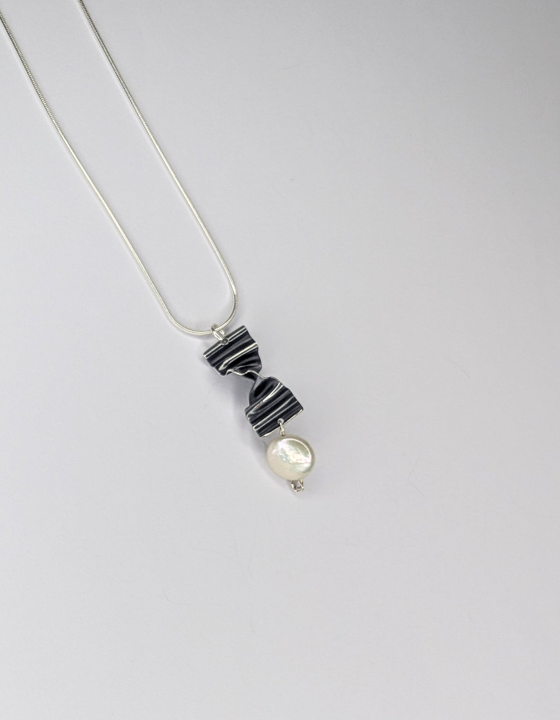 White pearl pendant