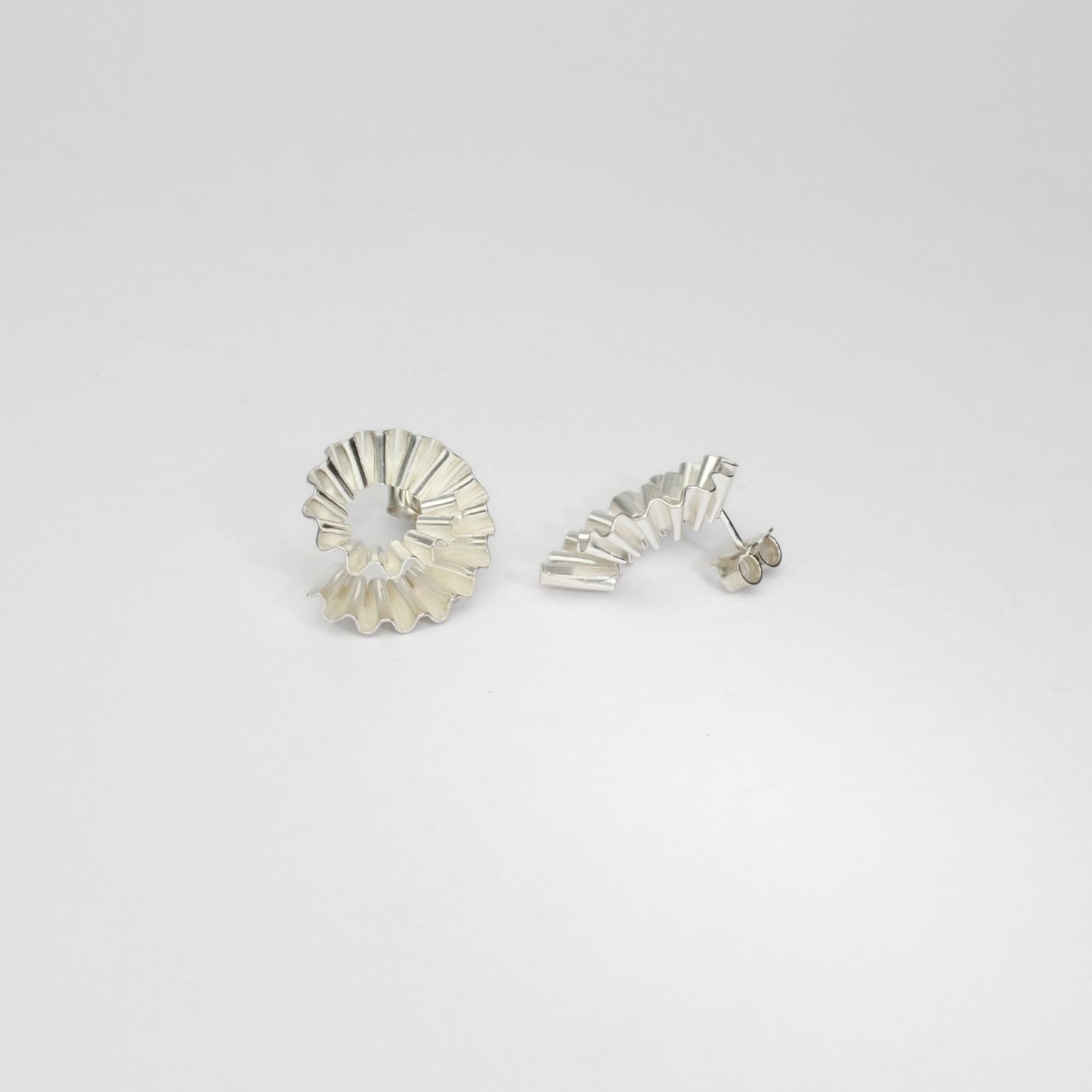 Silver nautlus shell jewellery 